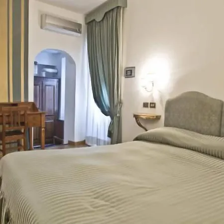 Hotel Antica 3*