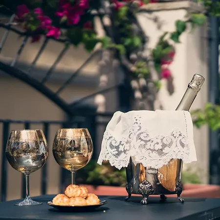 안티카 로칸다 3*